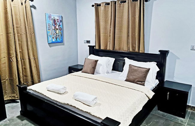 Modern Comfy & Quiet Close to Highway - Foto 4