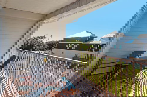 Photo 35 - .2 Miles From Beach, Bright and Modern Townhome, 3bd, 3bth