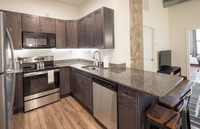Sosuite 2BR Apt w W/d, Gym, On-site Restaurant - Foto 20