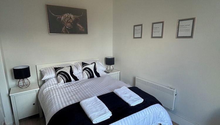 Foto 1 - Newly Renovated 2-bed Apartment in Peterhead