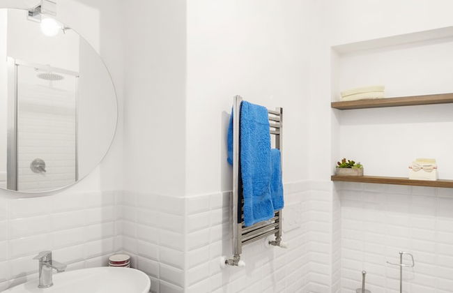JOIVY Bright Apartment in De Angeli near Subway - Foto 10