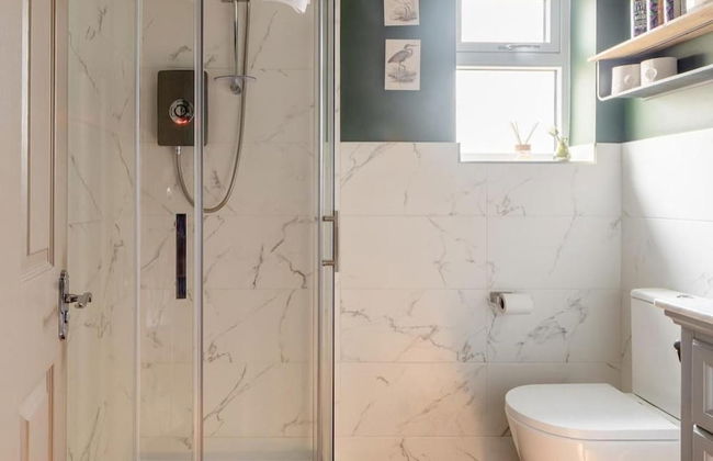 Stunning Private En-suite Studio in Cobham - Foto 9