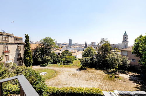 Photo 28 - Porto Downtown Studio with Balcony