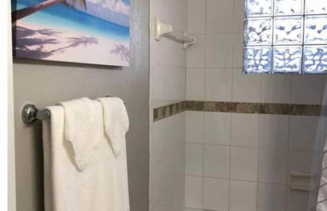 6149 Sandcrest · Next TO Universal. 8 Beds. Pool. Very Clean - Foto 25