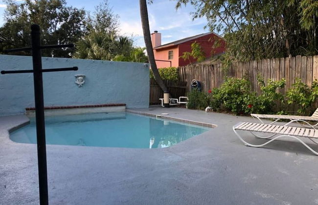 6149 Sandcrest · Next TO Universal. 8 Beds. Pool. Very Clean - Foto 26