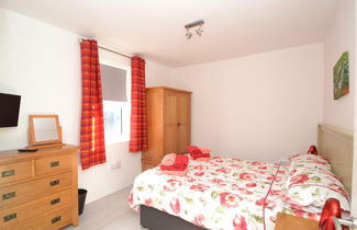 Photo 3 - Yew Tree Apartment Two Ryde