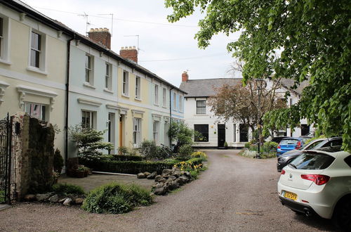 Photo 11 - Victorian House near Stadium