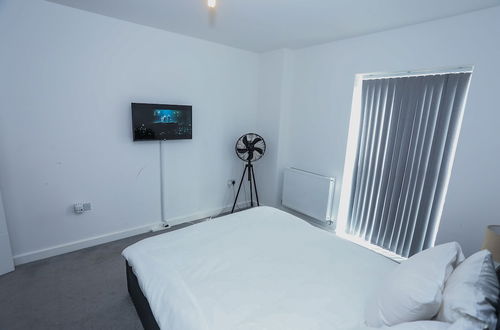 Photo 5 - Captivating 1-bed Apartment in London