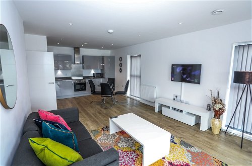 Photo 9 - Captivating 1-bed Apartment in London