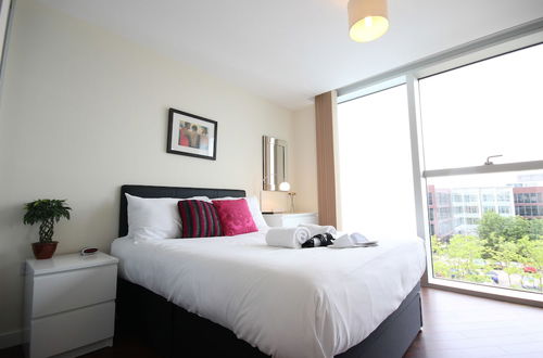 Photo 3 - Cotels at the Hub Serviced Apartments