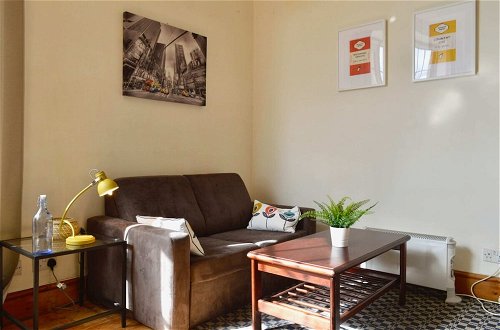 Photo 14 - Sophisticated and Bright One Bed in Leith