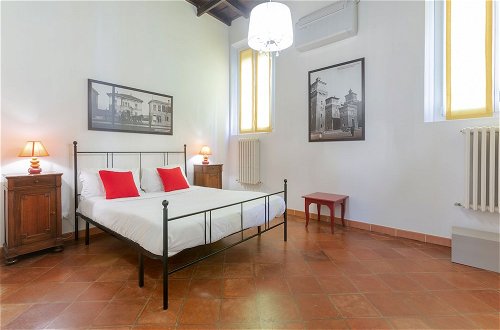 Photo 10 - Appartamenti Frescobaldi