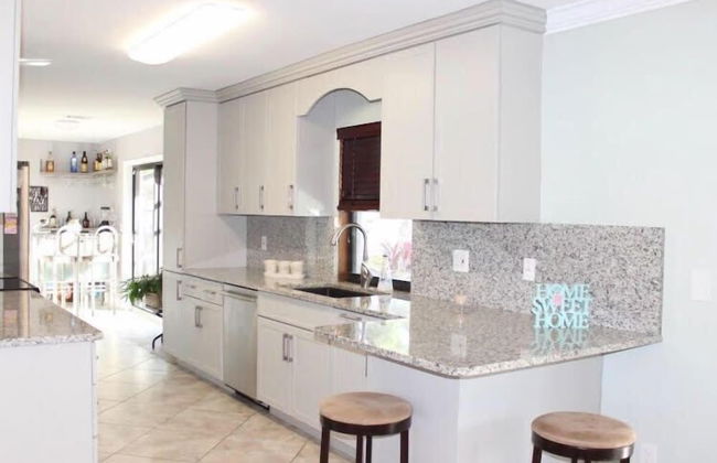 FloridaCozyVilla - Photo 10