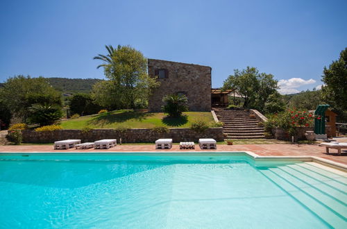 Photo 31 - Relax at the Swimming Pool by Wonderful Italy