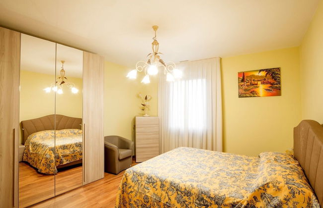 Lakeside Mansion With Pool - Foto 5