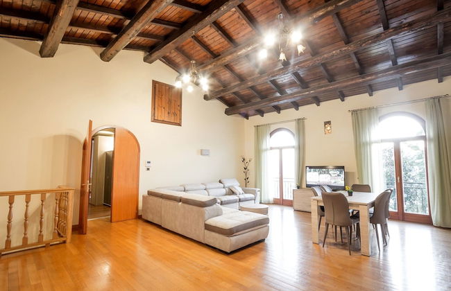 Lakeside Mansion With Pool - Foto 19