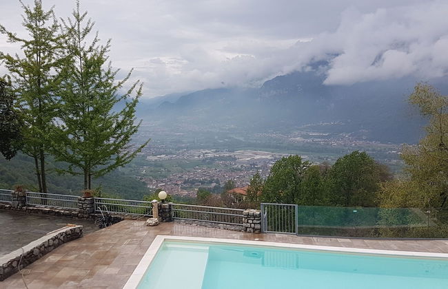 Lakeside Mansion With Pool - Foto 36