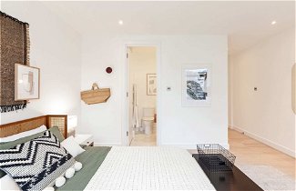 Foto 1 - Designer 2 Bedroom Apartment in Holborn