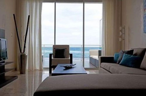 Foto 6 - Watermark Luxury Oceanfront All Suite Hotel