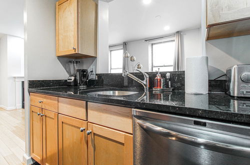 Photo 12 - Luxury & Stylish 1br/1ba in Boston South End - BU Medical