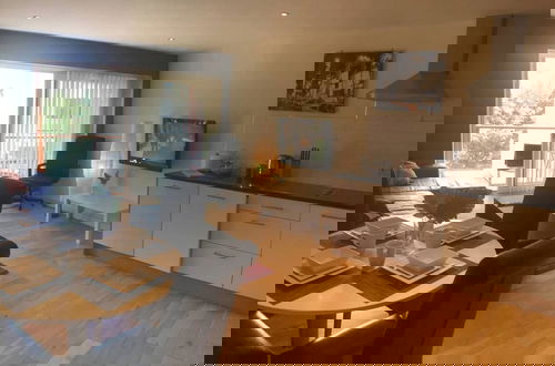Photo 18 - Apartment-sleeps4-balcony-parking-petsok