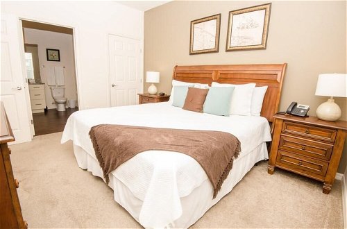 Photo 7 - Lucaya 4 Bedrooms 3 Baths Townhome With Starwars Bedroom