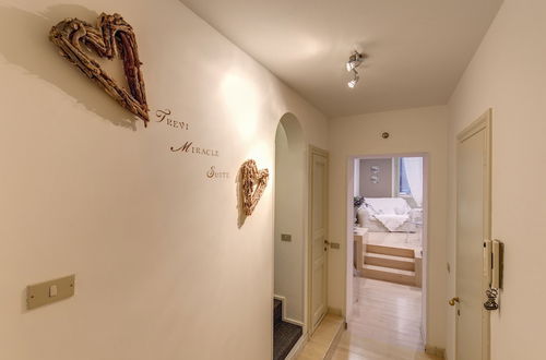 Photo 17 - Trevi Miracle Suite