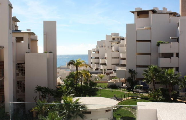 Two-Bedroom Beach Apartment - Foto 18