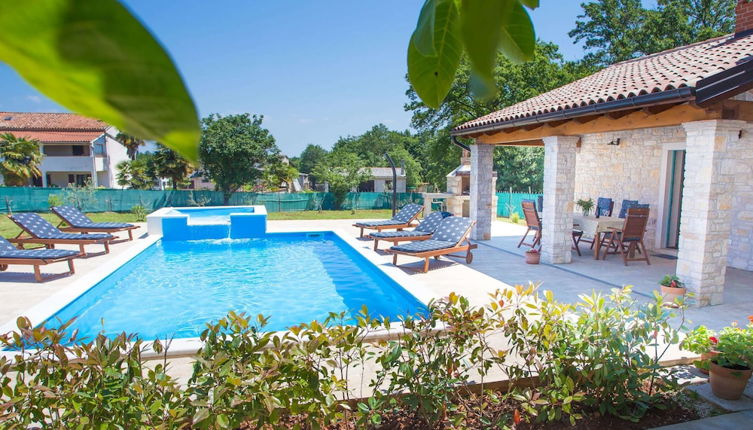 Foto 1 - Roofed Villa in Istria With Private Pool