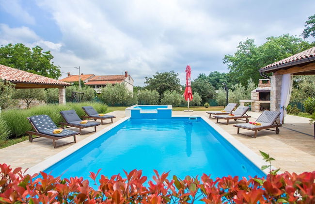 Villa in Medvidici With Pool Near Porec Beach - Foto 16