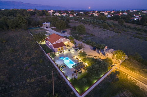 Photo 21 - Cosy Holiday Home in Policnik With Pool