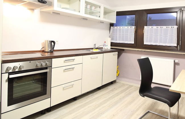 NICE ONE Frauenaurach - Foto 1