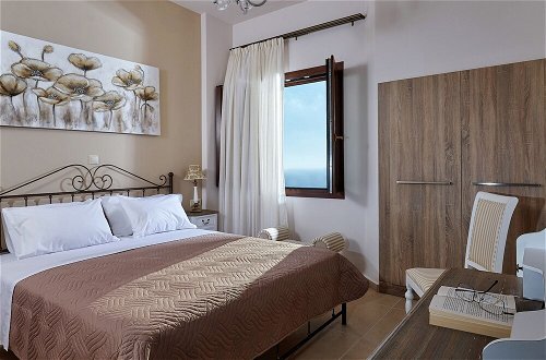 Foto 3 - New Beautiful Complex With Villas and App, bBg Pool, Stunning Views, SW Crete