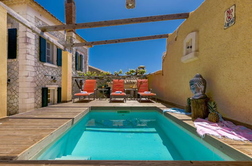 Foto 1 - Cozy Villa in Loucha with Hot Tub