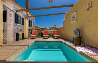 Foto 1 - Cozy Villa in Loucha with Hot Tub