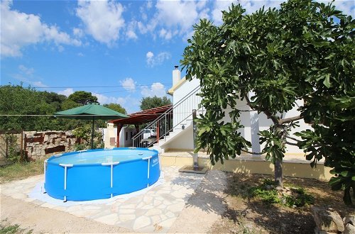 Foto 17 - This Pleasant Holiday Home is an Ideal Starting Point to Explore Dalmatia