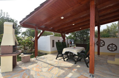 Photo 12 - This Pleasant Holiday Home is an Ideal Starting Point to Explore Dalmatia