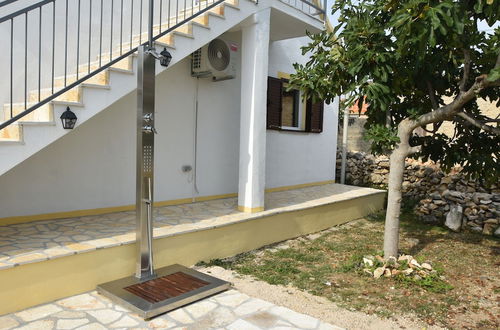 Foto 20 - This Pleasant Holiday Home is an Ideal Starting Point to Explore Dalmatia