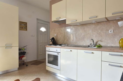 Photo 5 - This Pleasant Holiday Home is an Ideal Starting Point to Explore Dalmatia