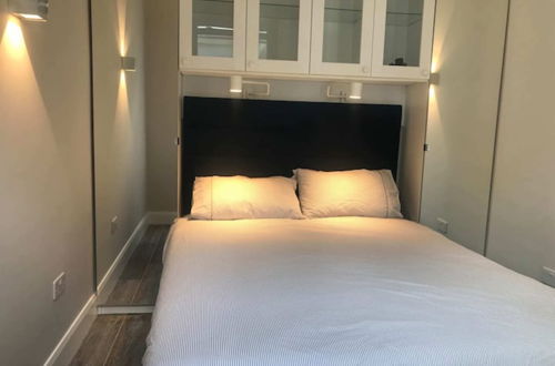 Photo 1 - Modern 1 Bed 1 Bath in Central Dublin Location