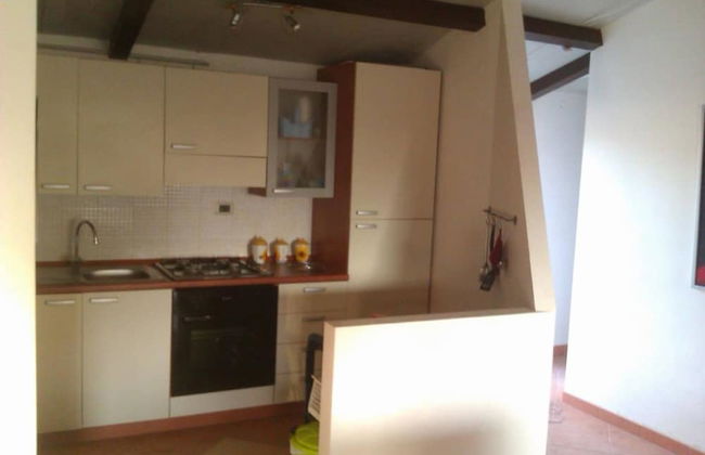 1st Floor Apartment in Villa Falari Near the - Photo 4