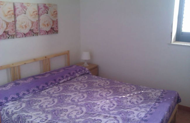 1st Floor Apartment in Villa Falari Near the - Photo 2