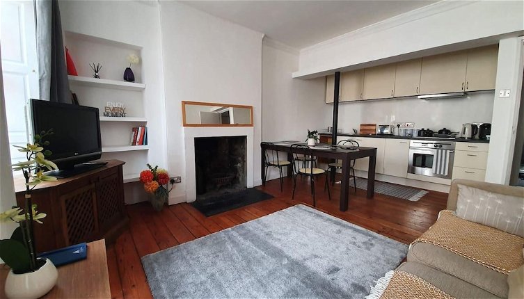 Photo 1 - Lovely 2 Bedroom Flat in the Heart of the City