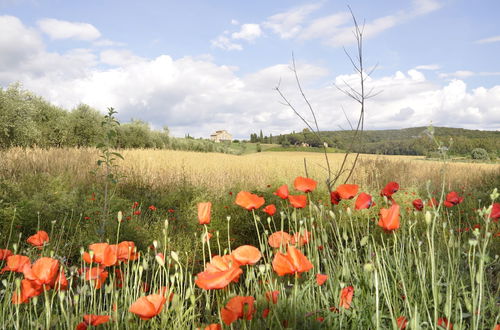 Photo 12 - Rustic Tuscan Apartment