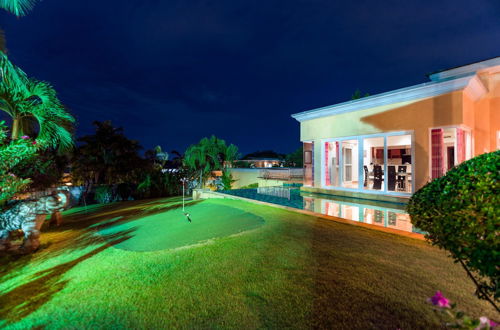 Foto 66 - Stunning Luxury Golf and Pool Villas