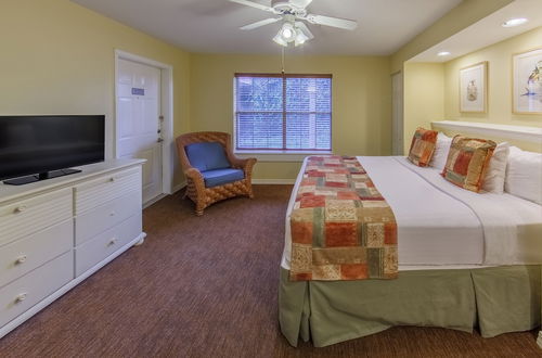 Photo 5 - Holiday Inn Club Vacations Villages Resort at Lake Palestine, an IHG Hotel