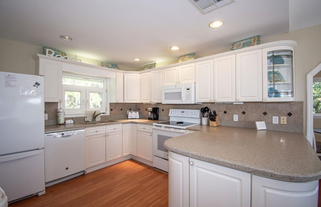 Spacious Ocean View Home w/ New Furniture, Huge Deck, & Wifi - Foto 20