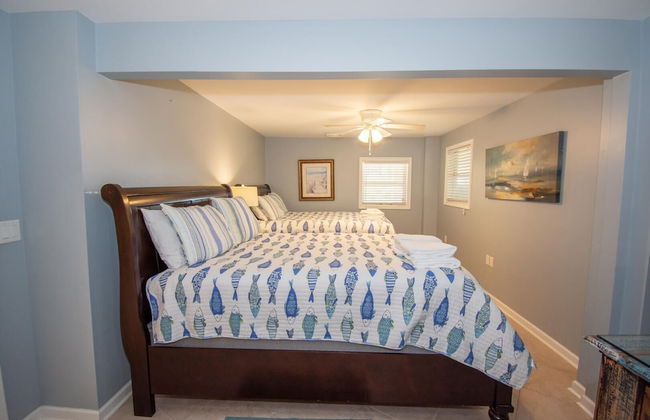 Spacious Ocean View Home w/ New Furniture, Huge Deck, & Wifi - Foto 4