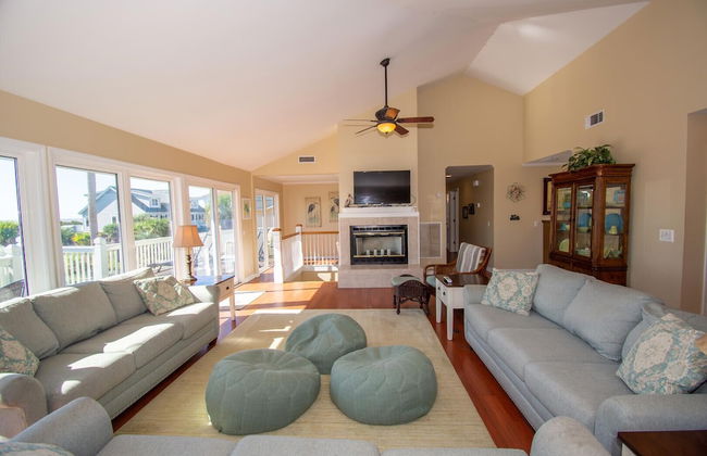 Spacious Ocean View Home w/ New Furniture, Huge Deck, & Wifi - Foto 24