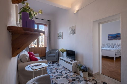 Photo 9 - Santa Maria Novella Beautiful View for 6 - Three Bedroom Apartment, Sleeps 6